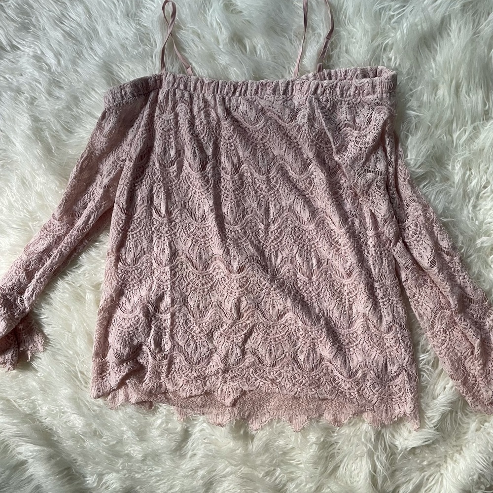 Long sleeve cold shoulder top